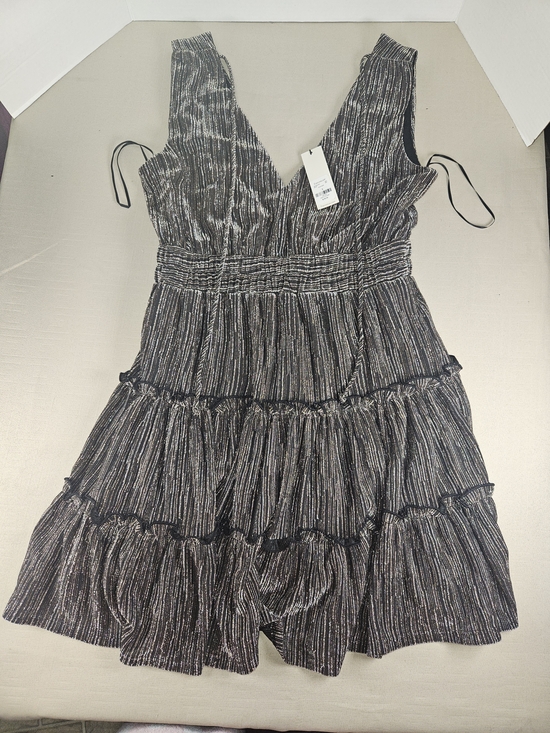 Francesca's Collections Dresses & Skirts - Francesca's Collections Black and Silver Tiered V-Neck Midi Dress